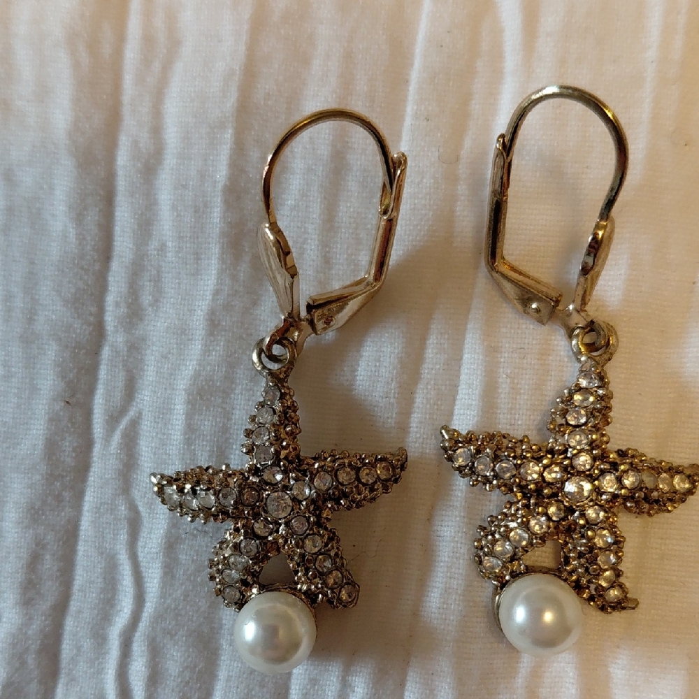 Starfish Pearl Drop Earrings Goldtone